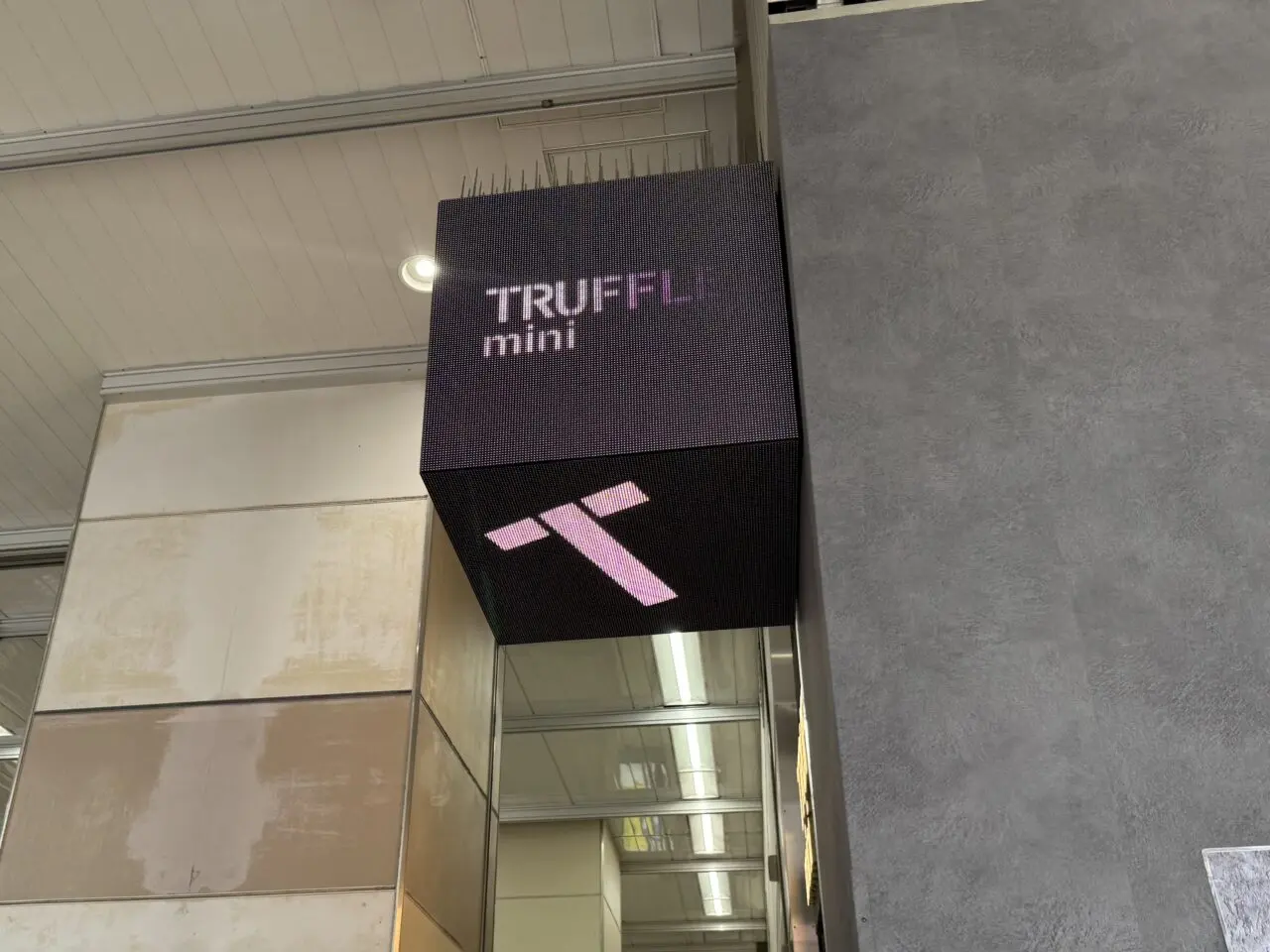 TRUFFLE mini JR西荻窪北口店