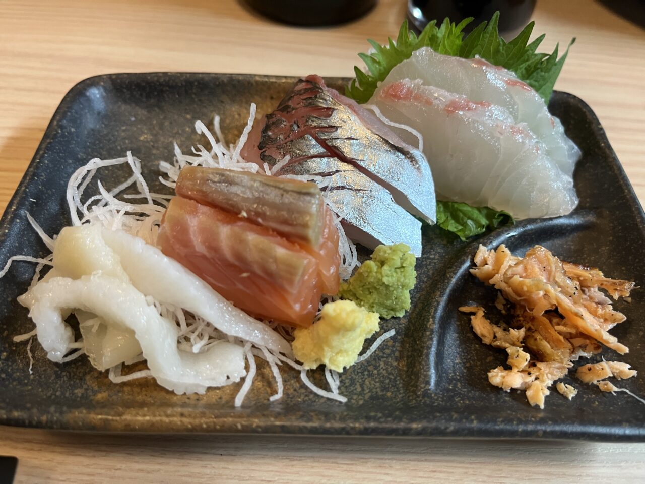 ととべえ　刺身盛り合わせ