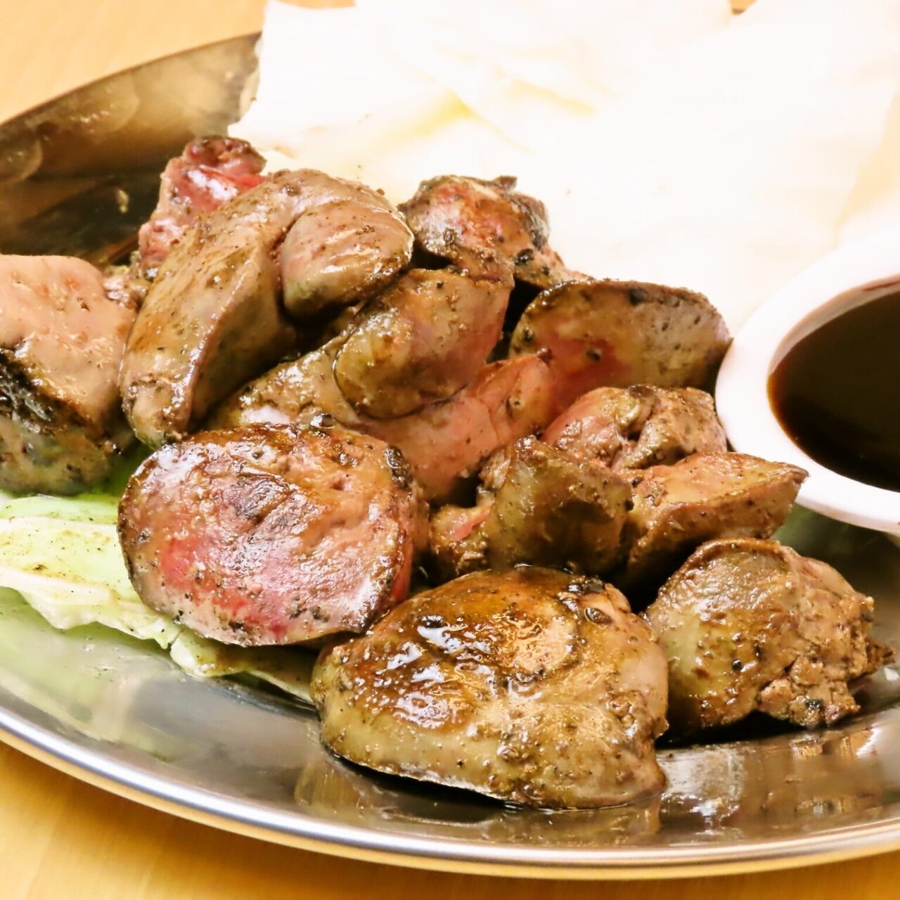 とりいちず　串に刺さないスタイルの今治焼き鳥