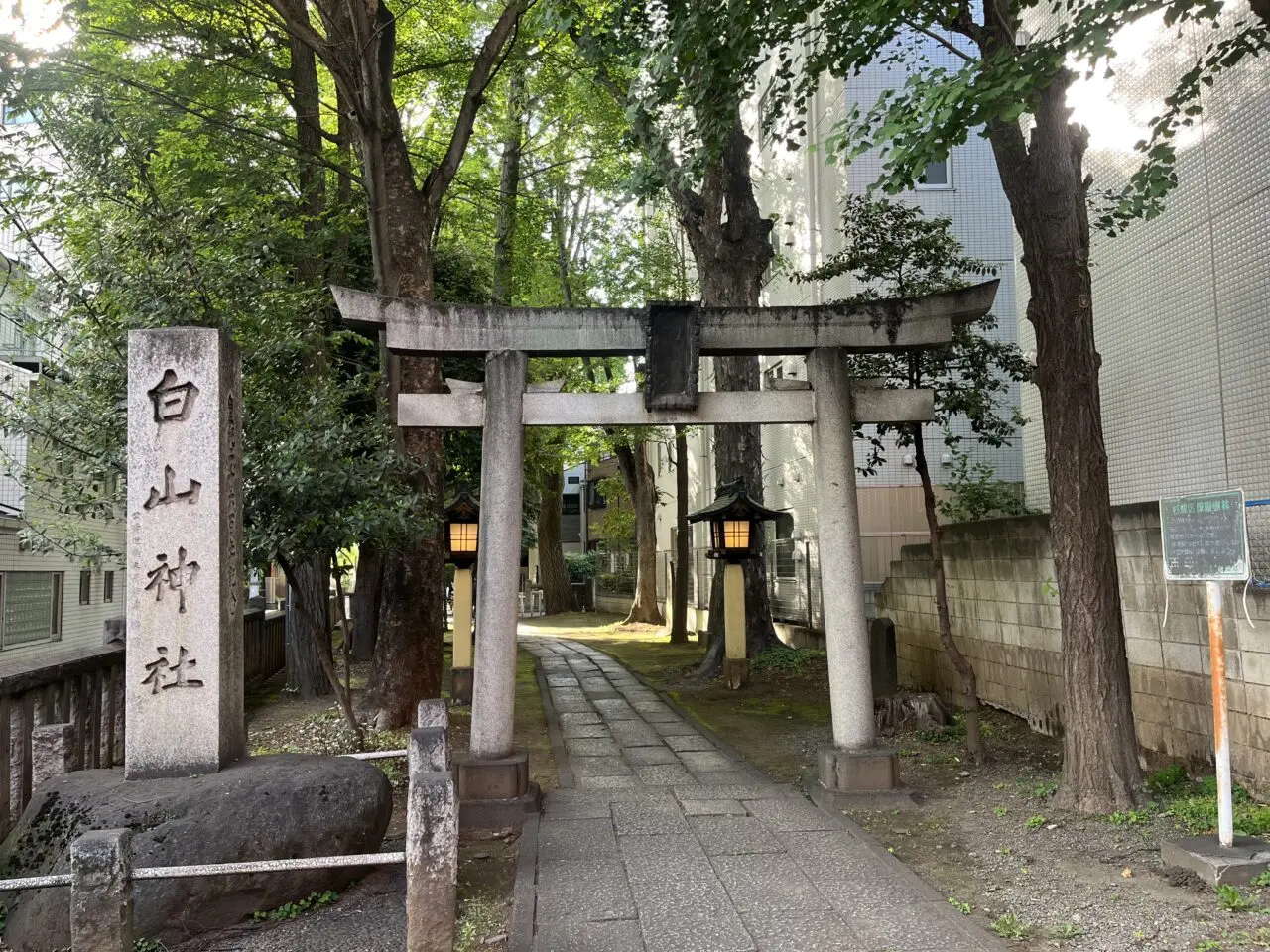 白山神社