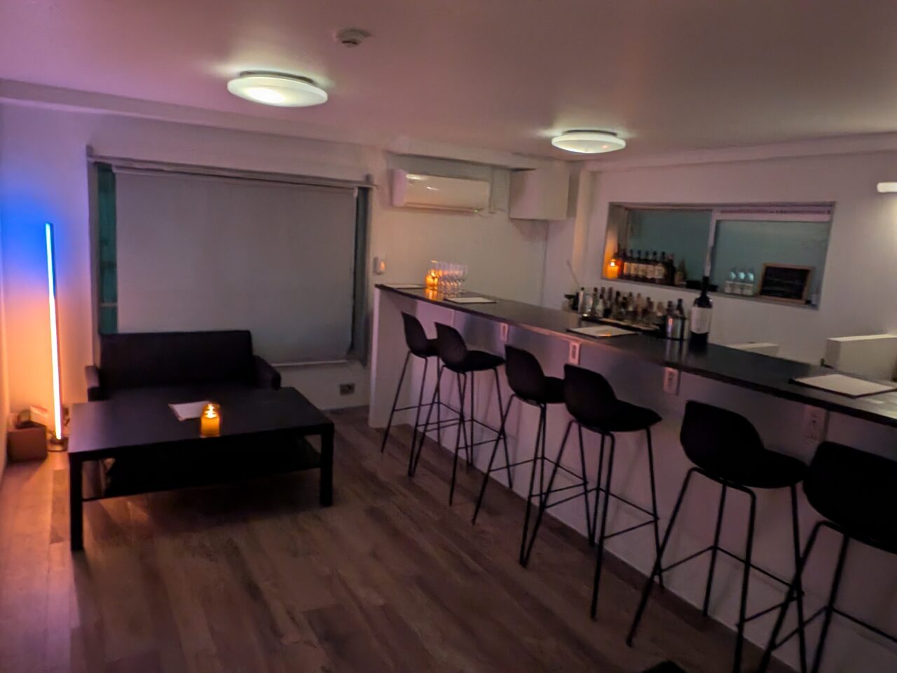 bar laidback