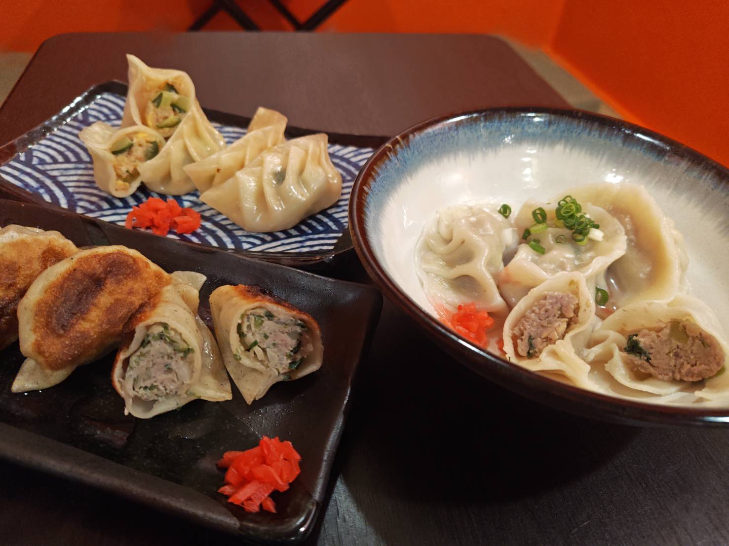 青卯餃子